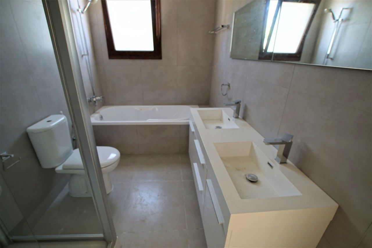 Вилла в Пафосе, Кипр, 200 м² - фото 16