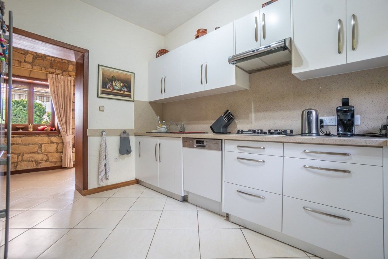 Вилла в Пафосе, Кипр, 346 м² - фото 19
