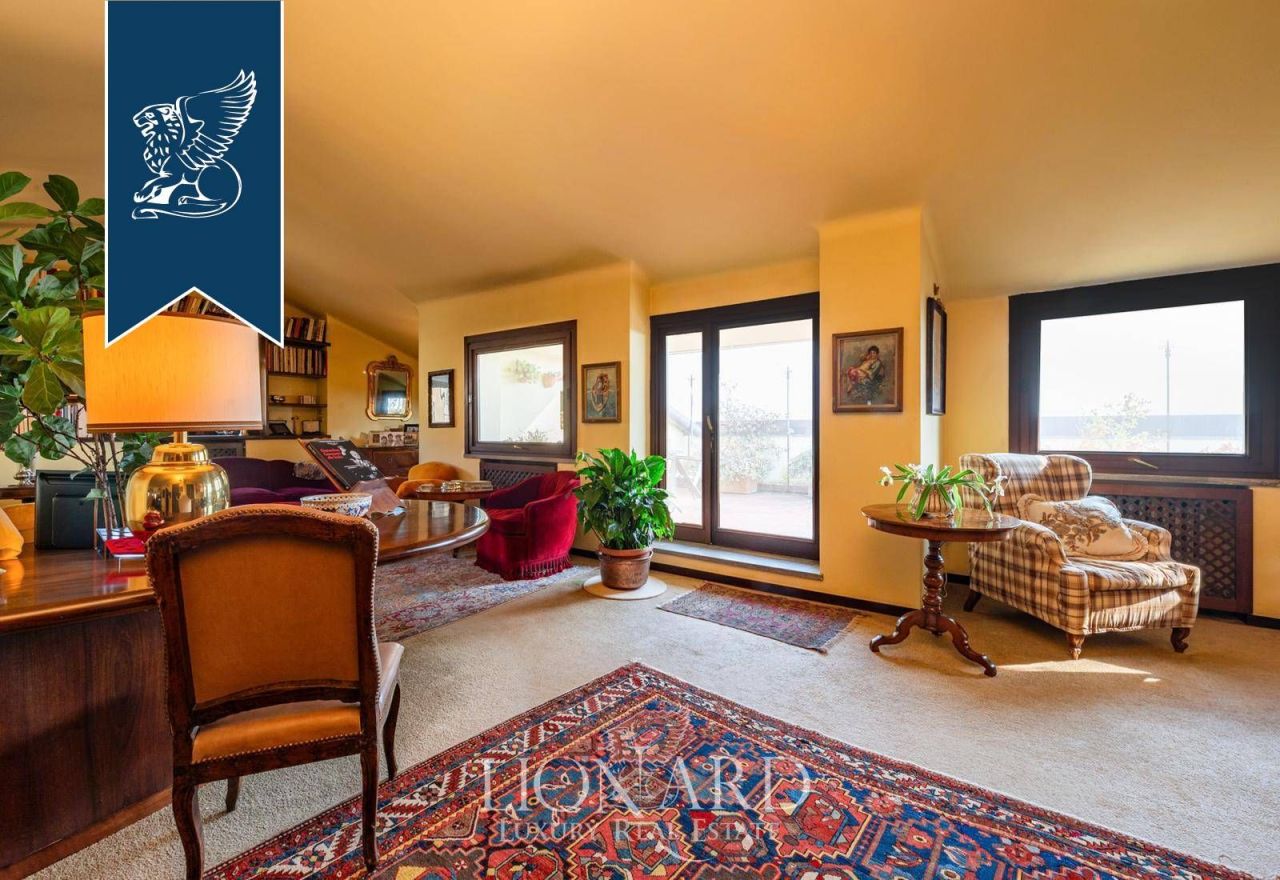 Апартаменты в Бергамо, Италия, 380 м² - фото 3