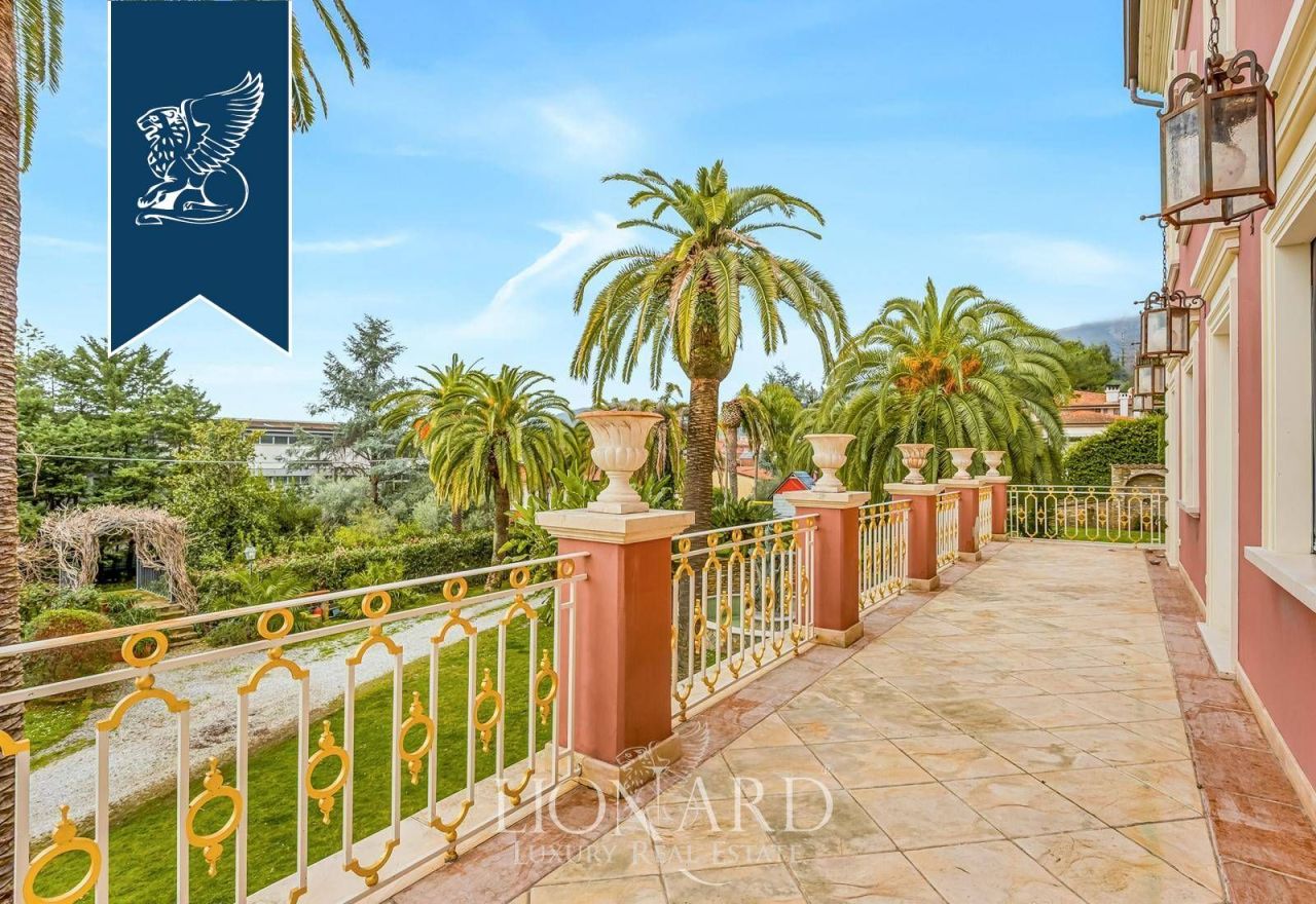 Вилла в Массе, Италия, 900 м² - фото 5