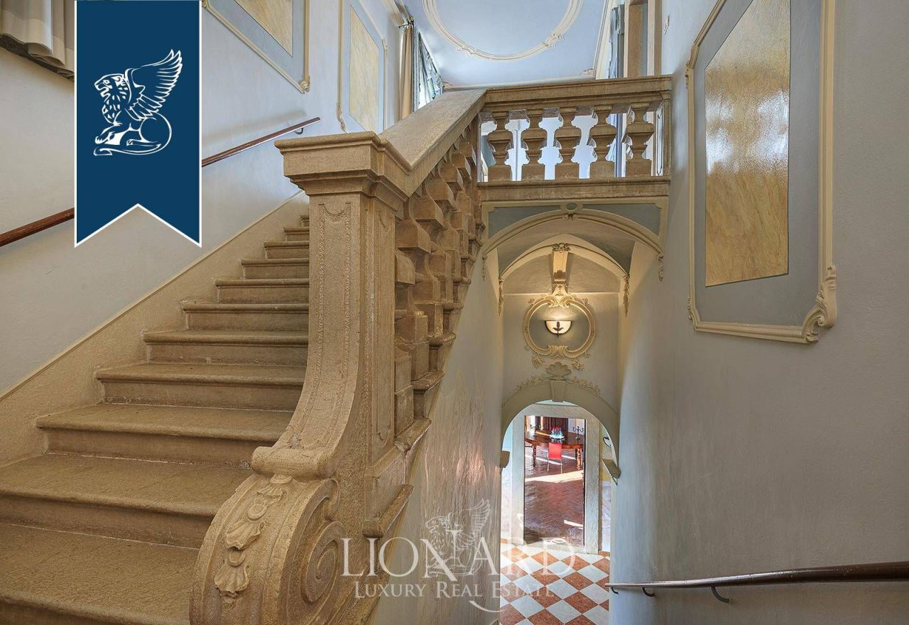 Вилла в Брешии, Италия, 800 м² - фото 6