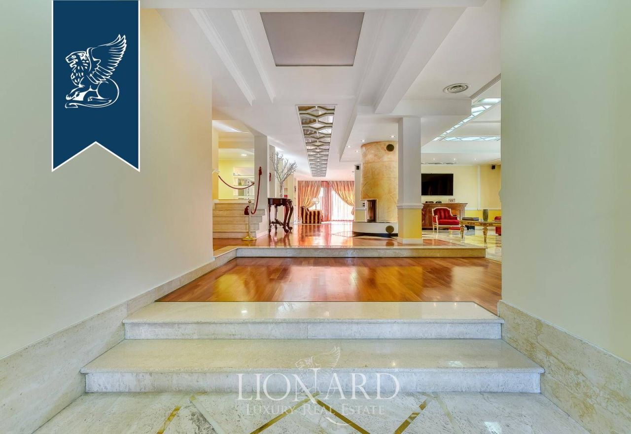 Вилла в Риме, Италия, 682 м² - фото 6