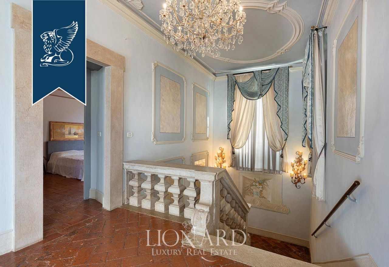 Вилла в Брешии, Италия, 800 м² - фото 7