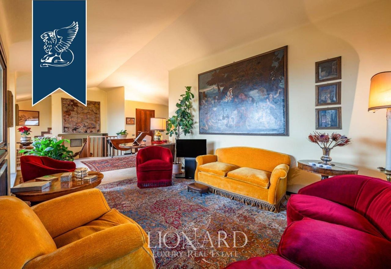 Апартаменты в Бергамо, Италия, 380 м² - фото 8