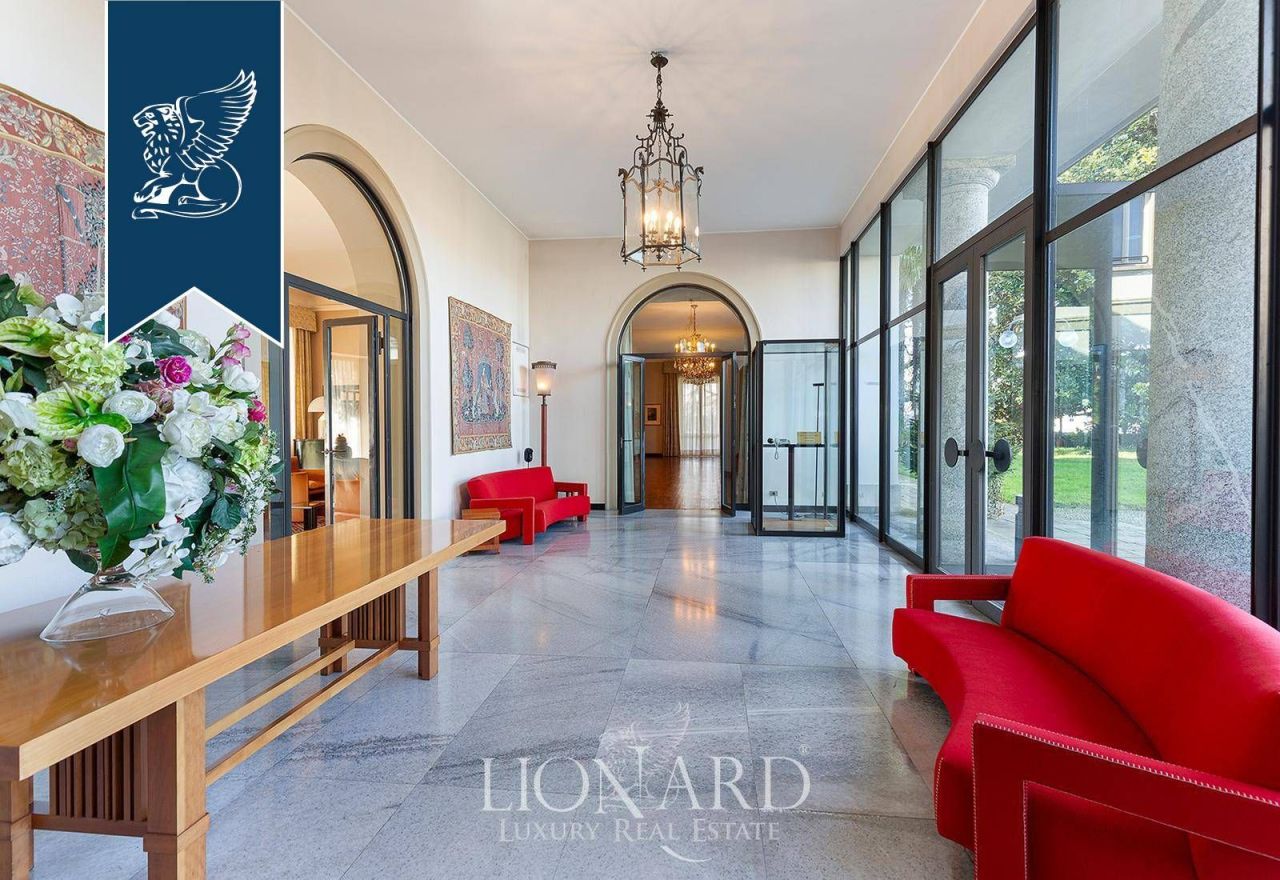 Вилла в Комо, Италия, 2 300 м² - фото 9