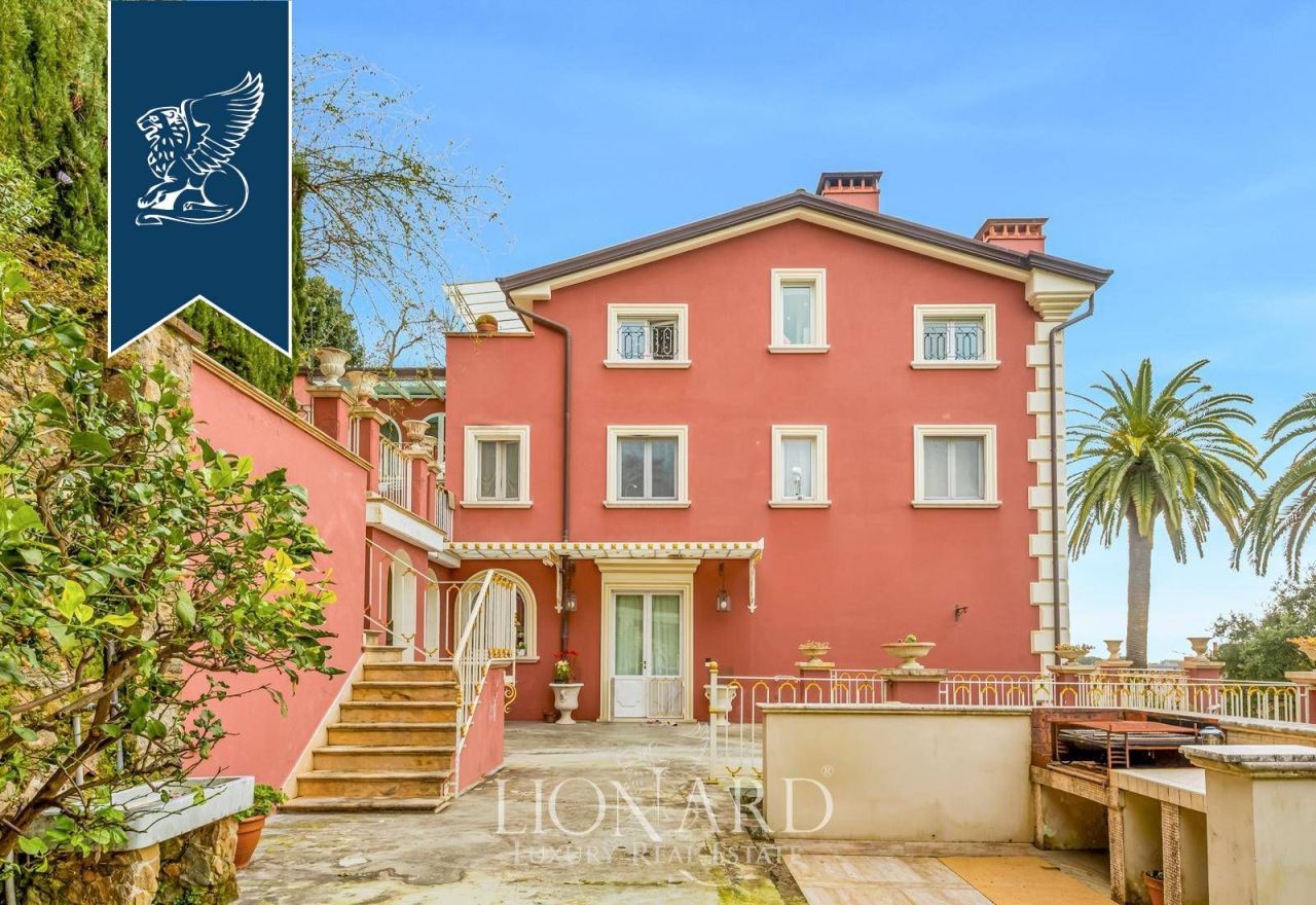 Вилла в Массе, Италия, 900 м² - фото 10