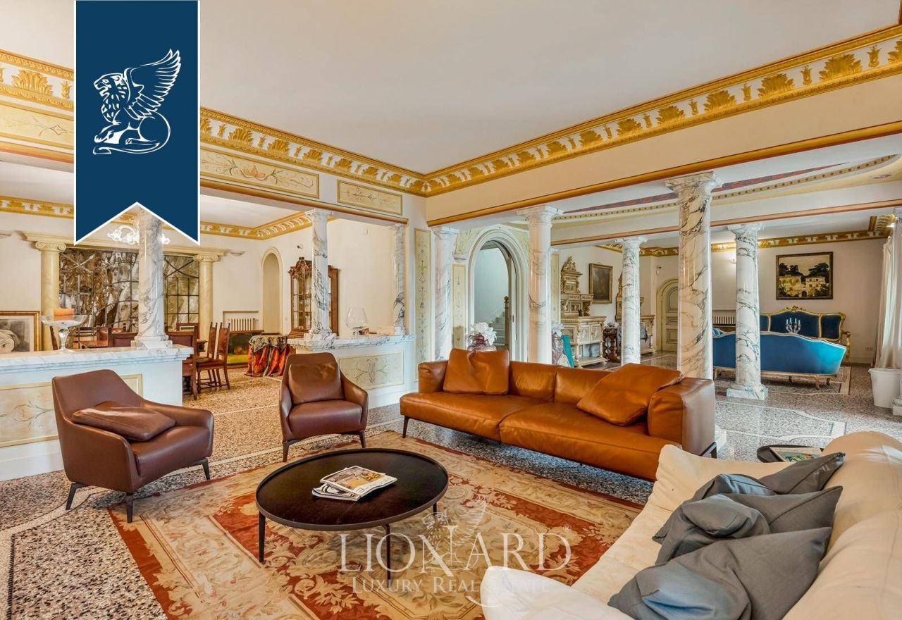 Вилла в Массе, Италия, 900 м² - фото 11