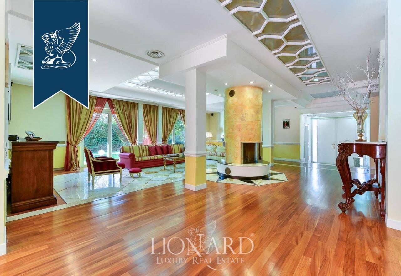 Вилла в Риме, Италия, 682 м² - фото 12