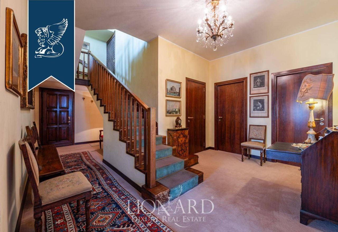 Апартаменты в Бергамо, Италия, 380 м² - фото 12
