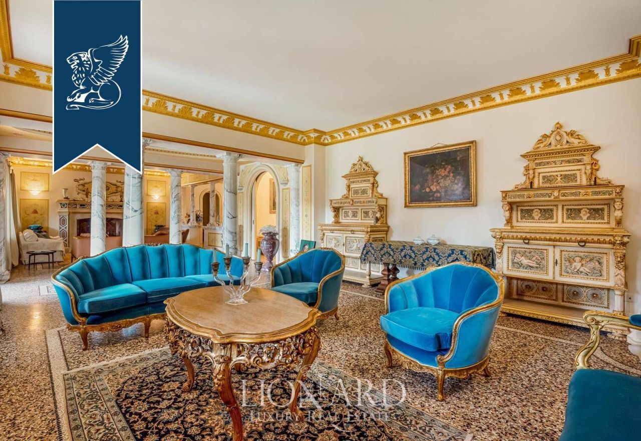 Вилла в Массе, Италия, 900 м² - фото 13