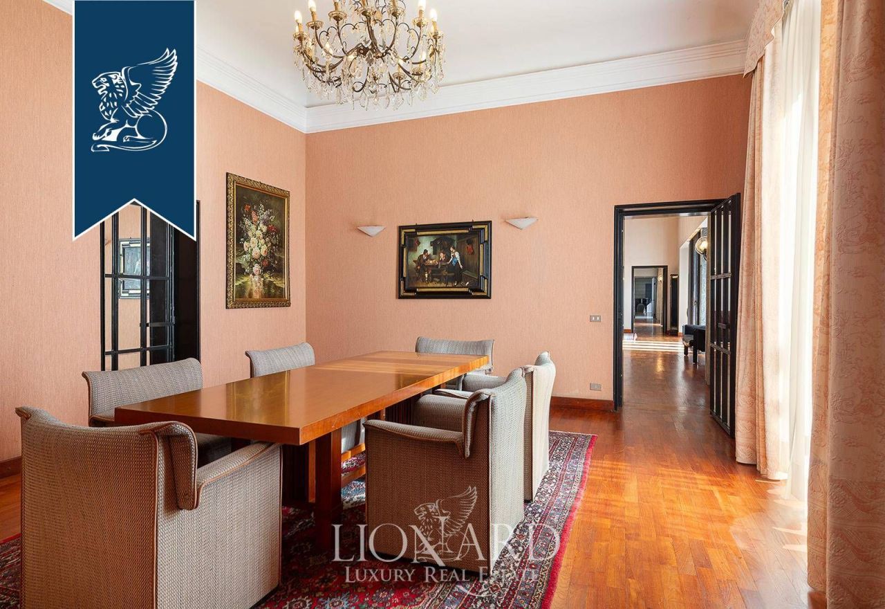 Вилла в Комо, Италия, 2 300 м² - фото 15