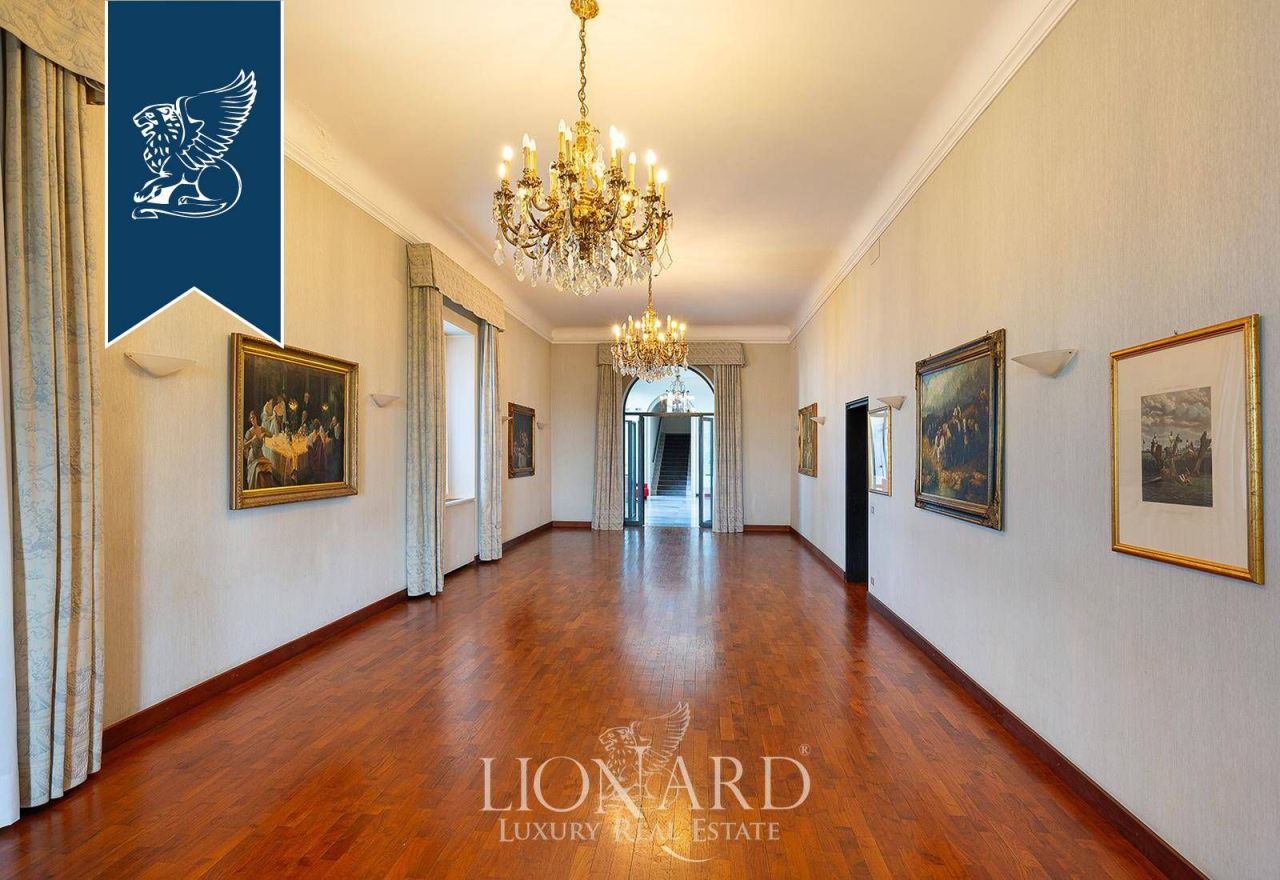Вилла в Комо, Италия, 2 300 м² - фото 17