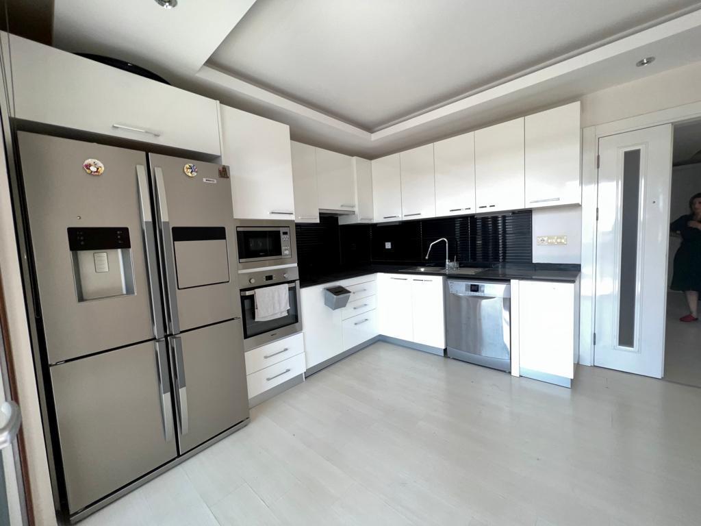 Апартаменты в Алании, Турция, 200 м² - фото 15