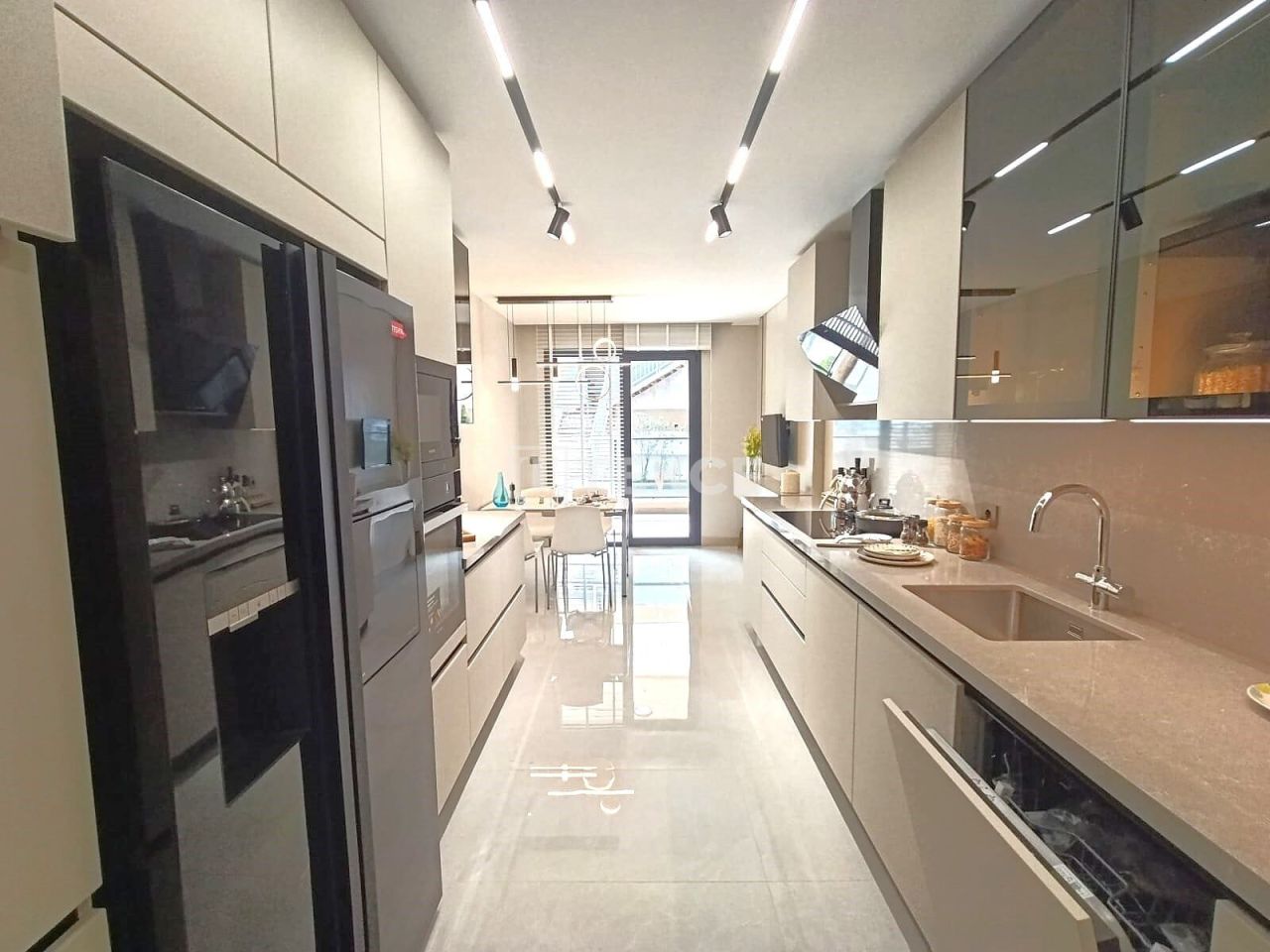 Апартаменты в Стамбуле, Турция, 216 м² - фото 16