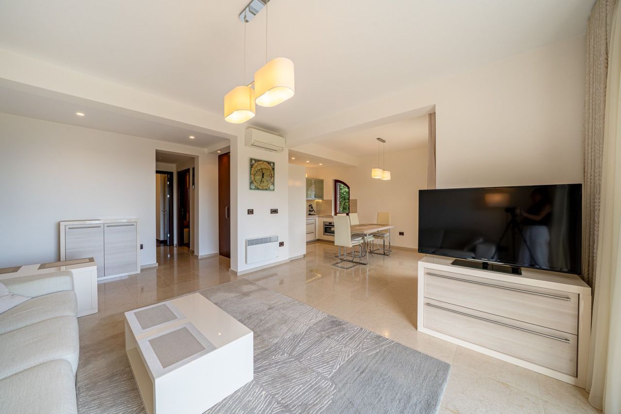 Квартира в Петроваце, Черногория, 86 м² - фото 8