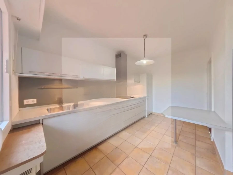 Квартира в Люксембурге, Люксембург, 95 м² - фото 1