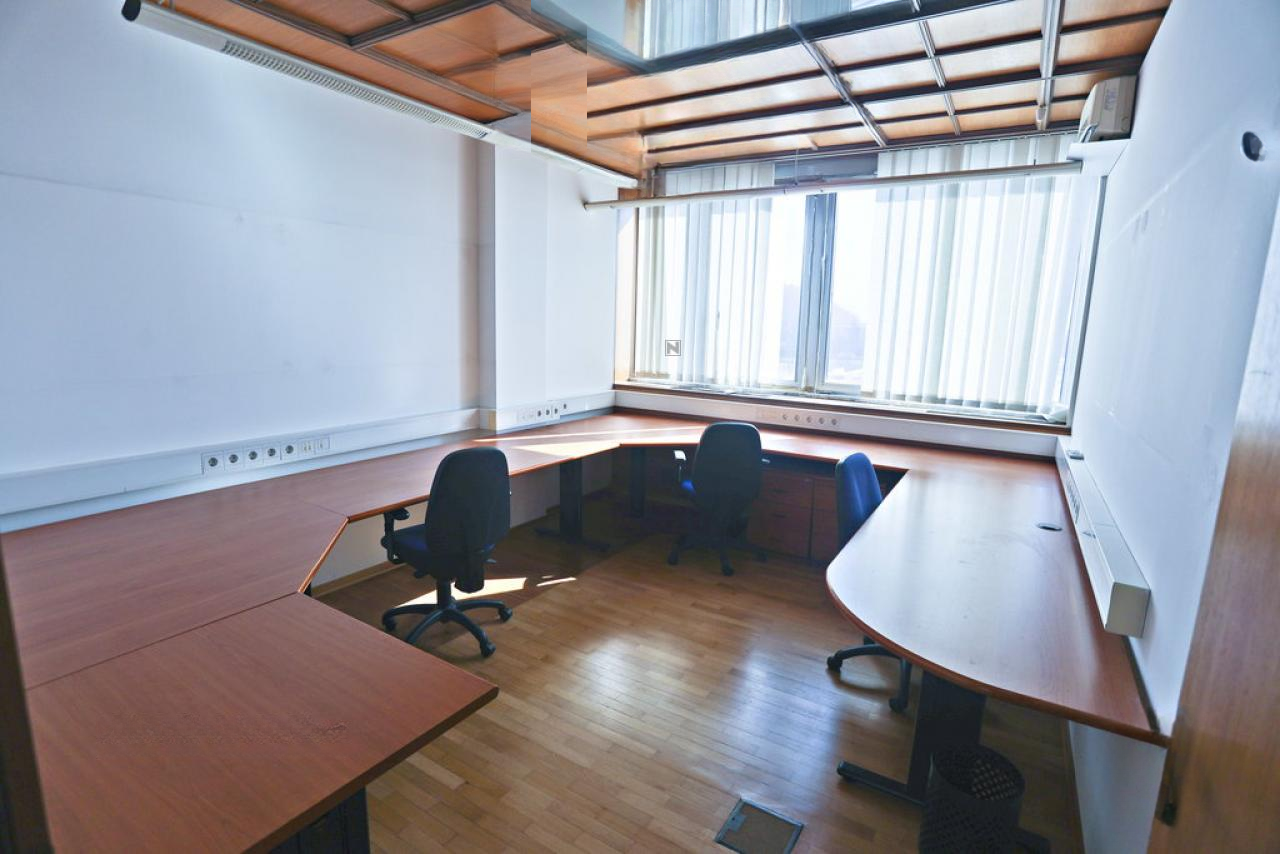 Офис в Любляне, Словения, 661 м² - фото 3