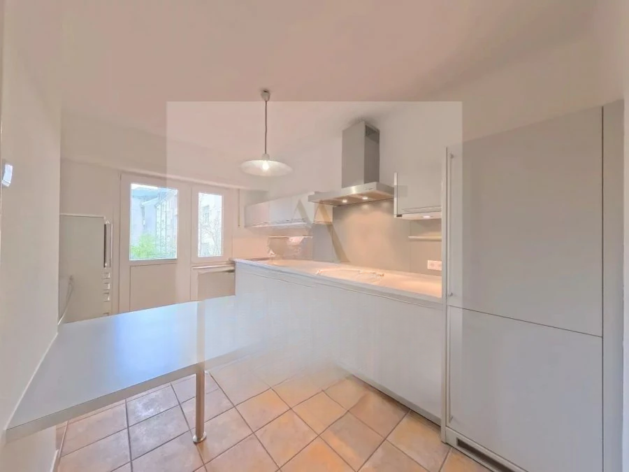 Квартира в Люксембурге, Люксембург, 95 м² - фото 3