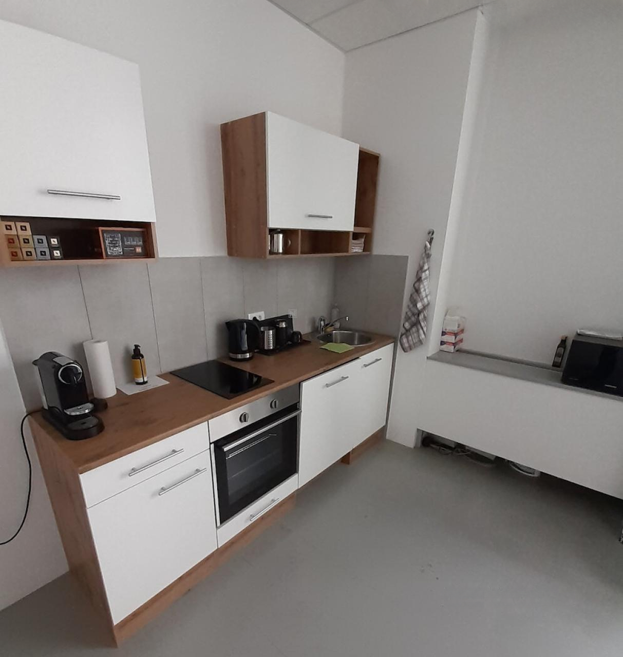 Офис в Любляне, Словения, 1 850 м² - фото 4