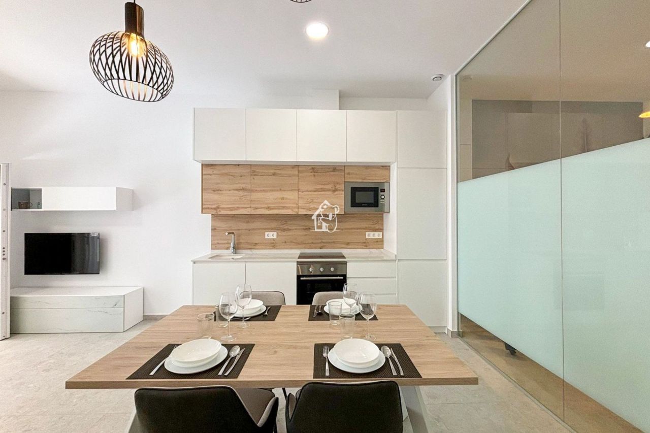 Студия в Торревьехе, Испания, 50 м² - фото 1