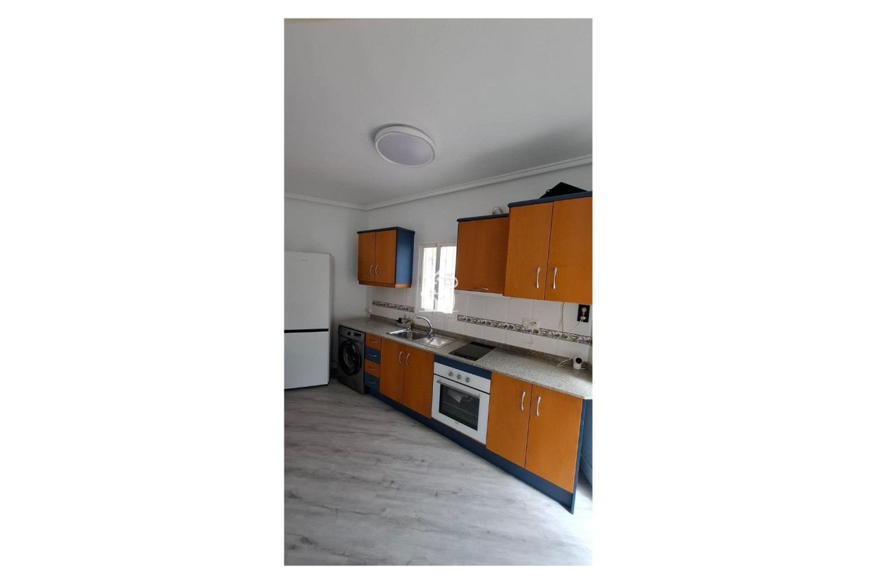 Студия в Сан-Мигель де Салинас, Испания, 45 м² - фото 4
