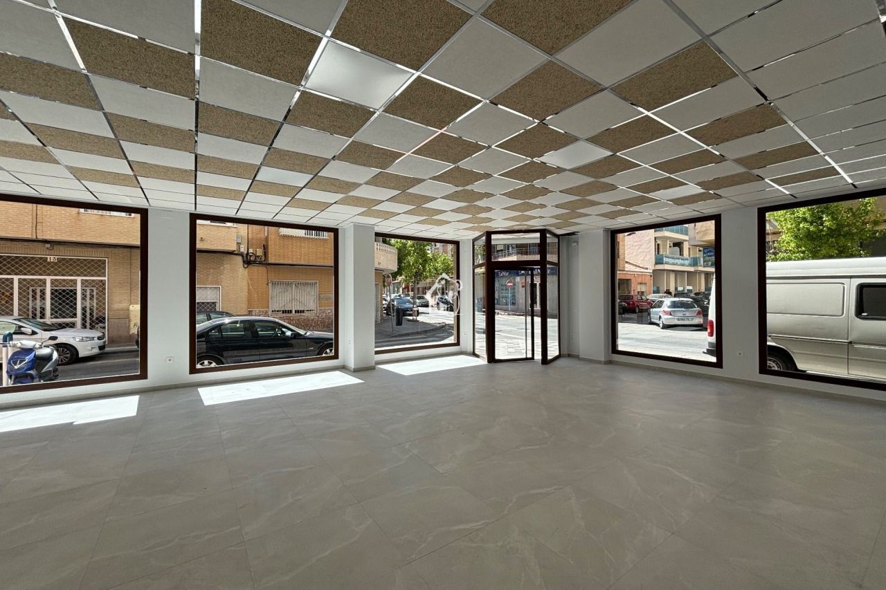 Офис в Торревьехе, Испания, 90 м² - фото 6