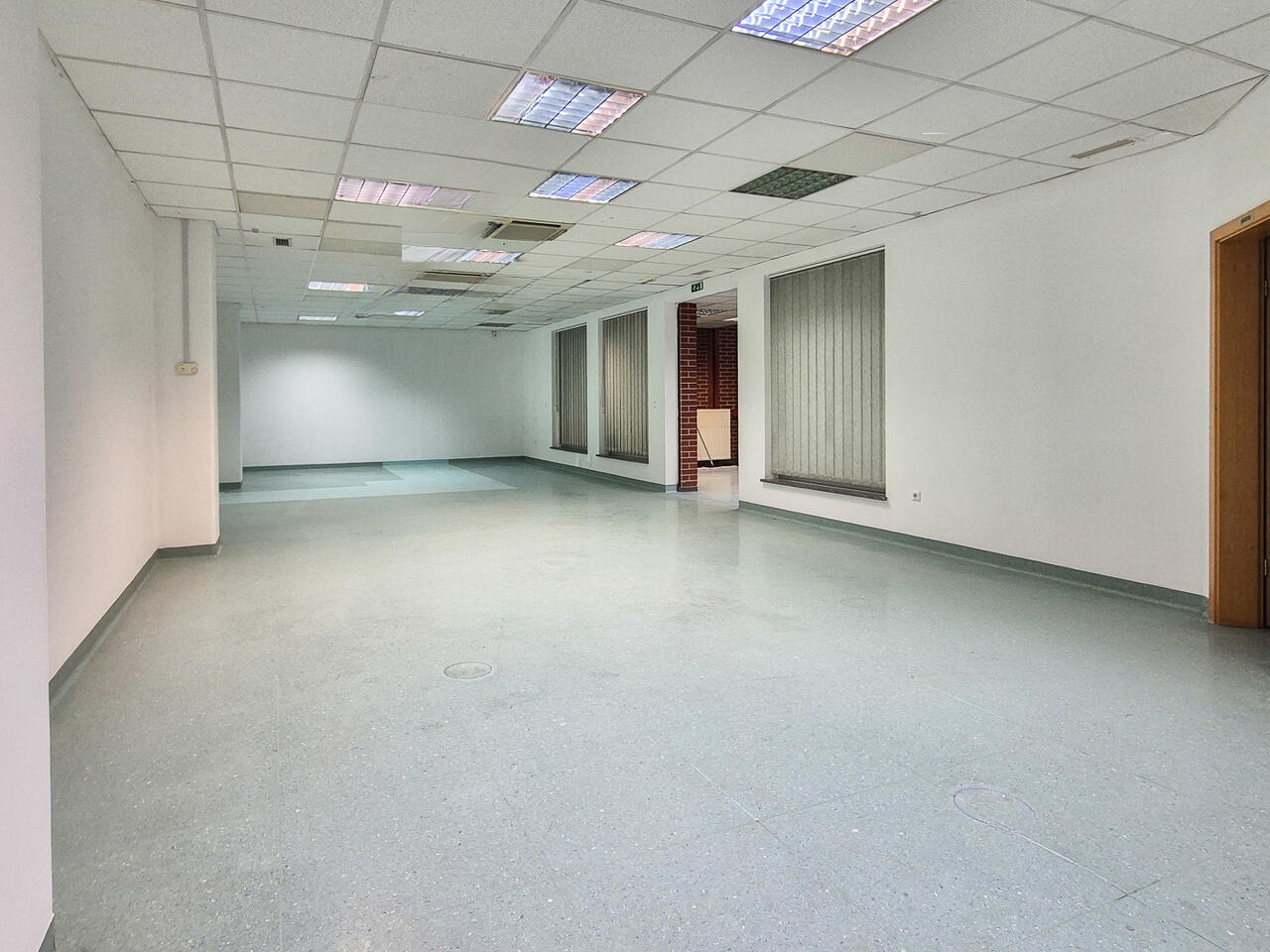 Офис в Любляне, Словения, 130 м² - фото 6