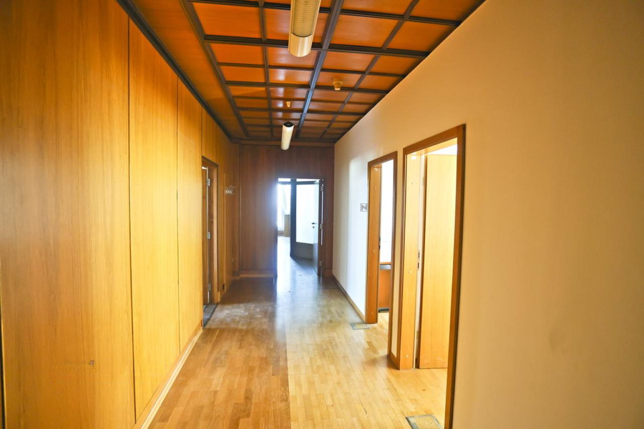 Офис в Любляне, Словения, 661 м² - фото 8