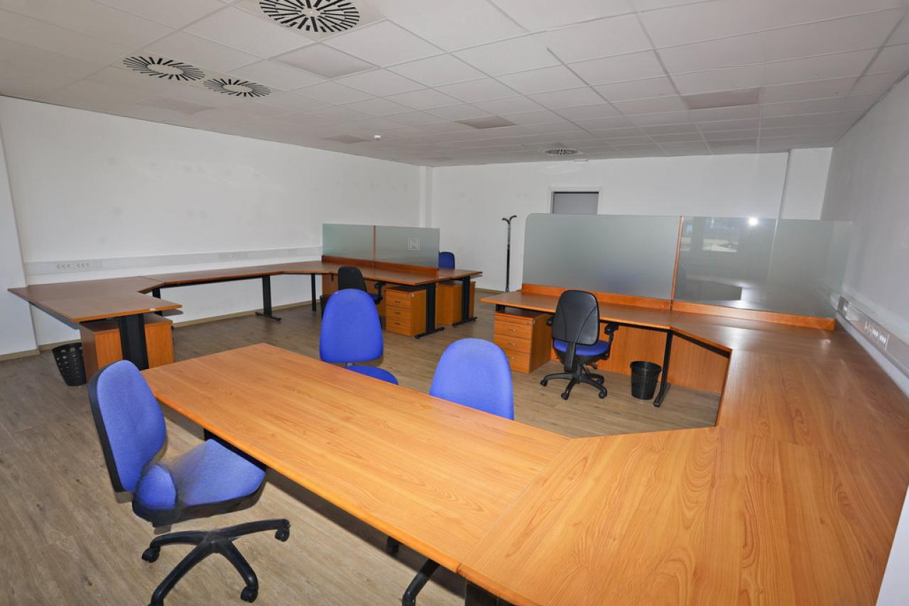 Офис в Любляне, Словения, 661 м² - фото 13