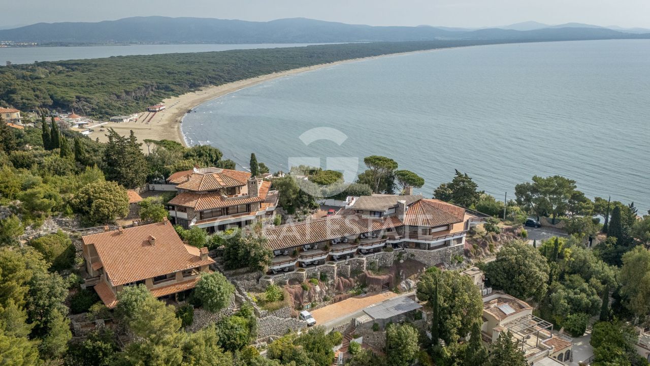 Вилла в Монте-Арджентарио, Италия, 480.05 м² - фото 7