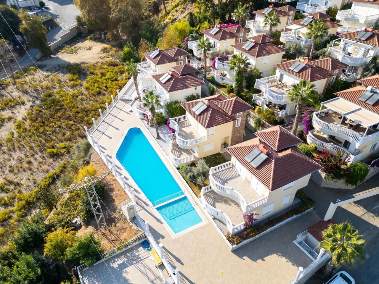 Вилла в Алании, Турция, 200 м² - фото 2