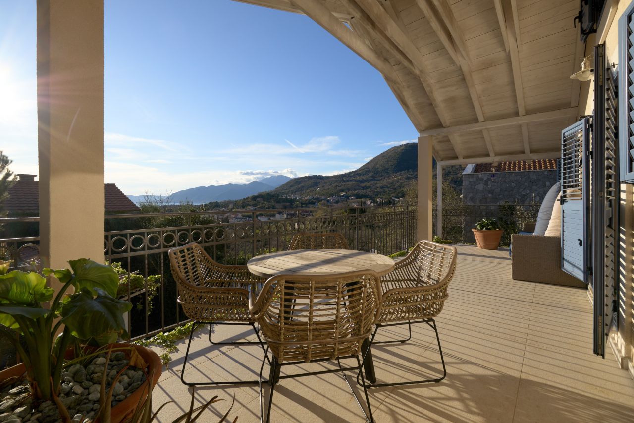 Вилла в Тивате, Черногория, 158 м² - фото 5