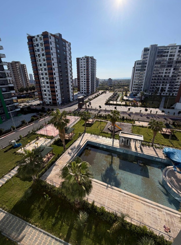 Квартира в Мерсине, Турция, 70 м² - фото 1