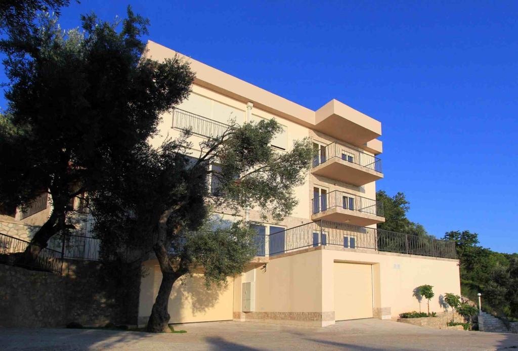 Квартира в Святом Стефане, Черногория, 207 м² - фото 11