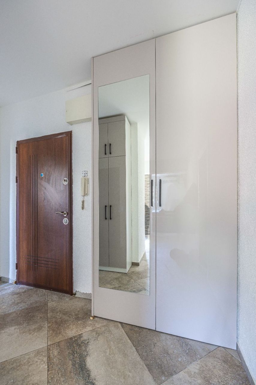 Квартира в Тивате, Черногория, 52 м² - фото 9