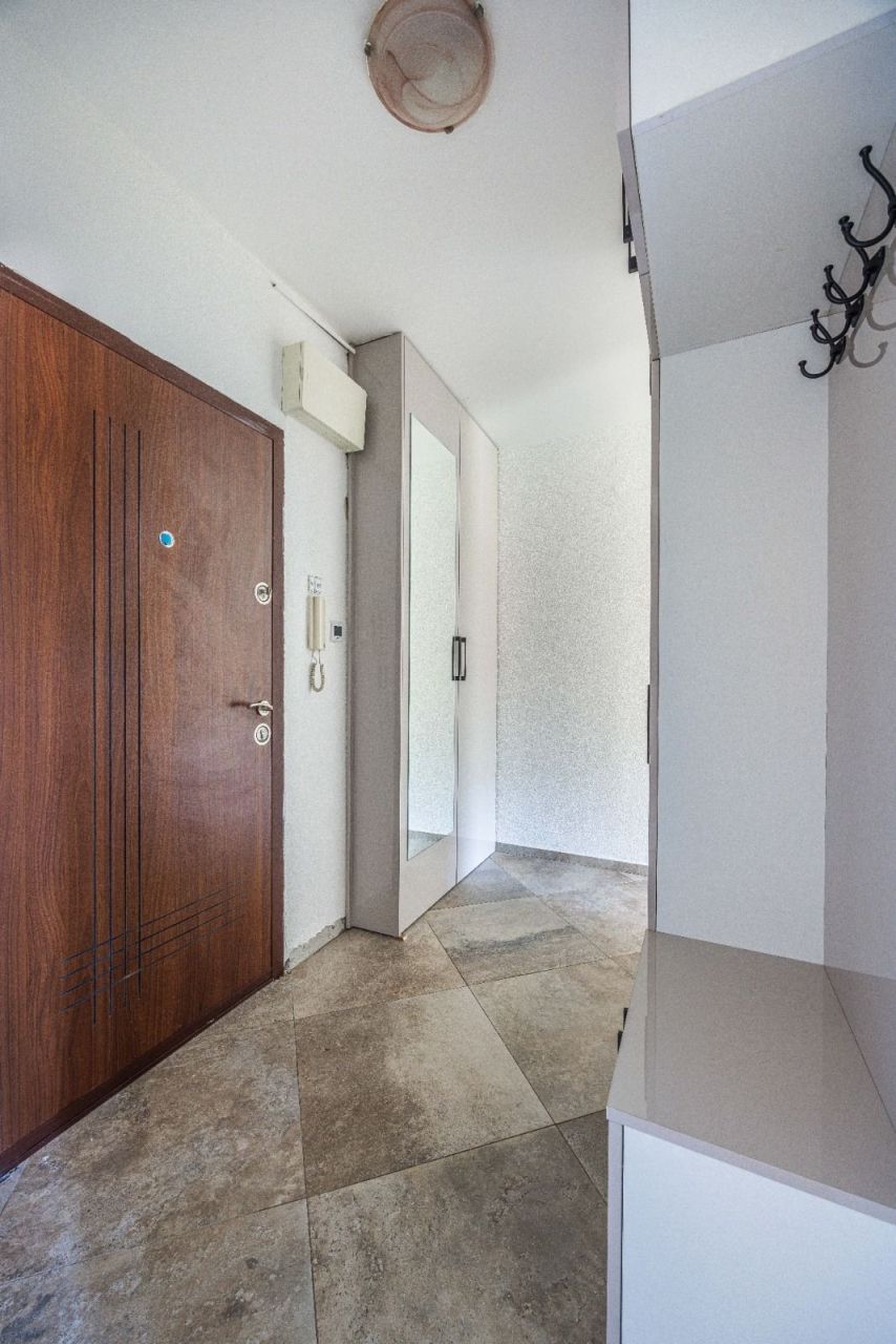 Квартира в Тивате, Черногория, 52 м² - фото 7