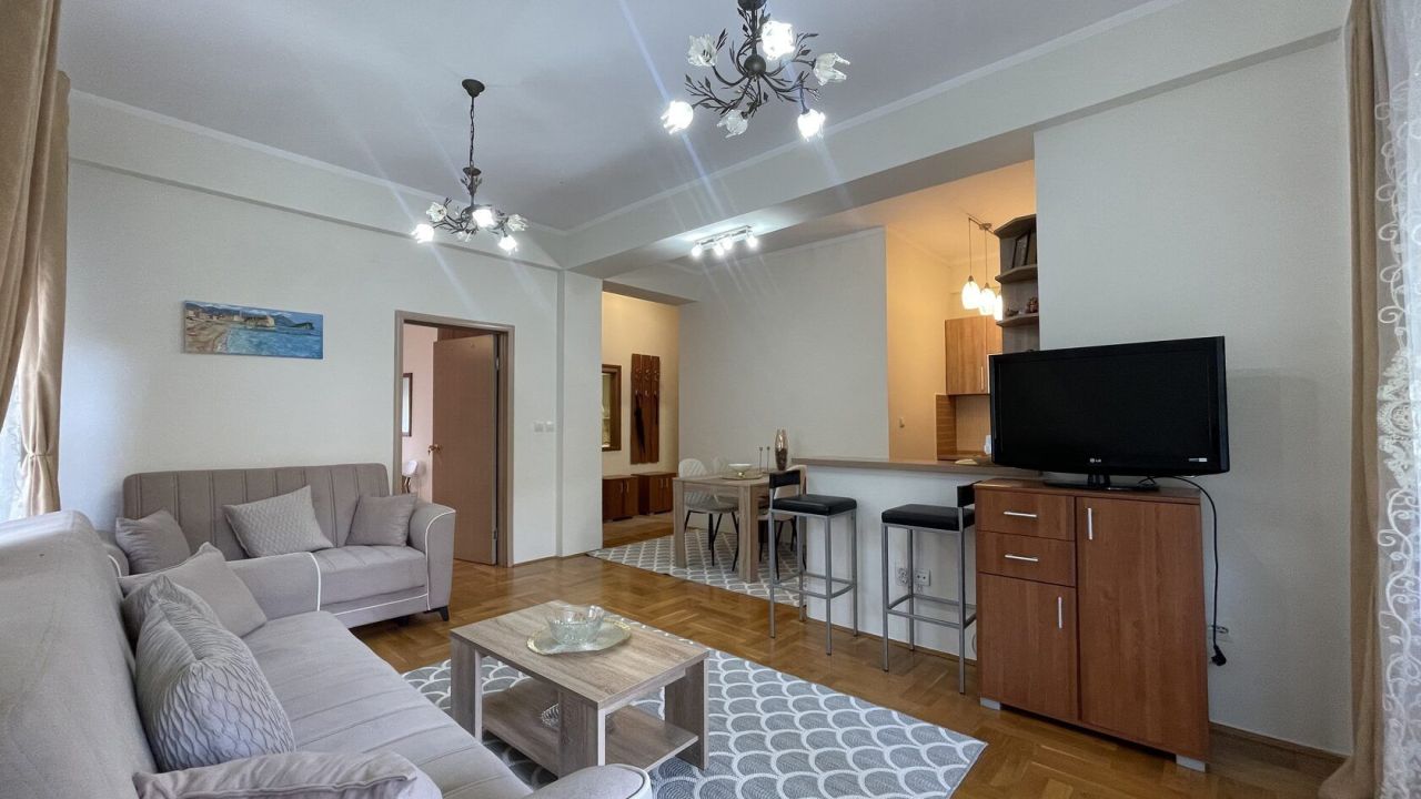 Квартира в Будве, Черногория, 78 м² - фото 1