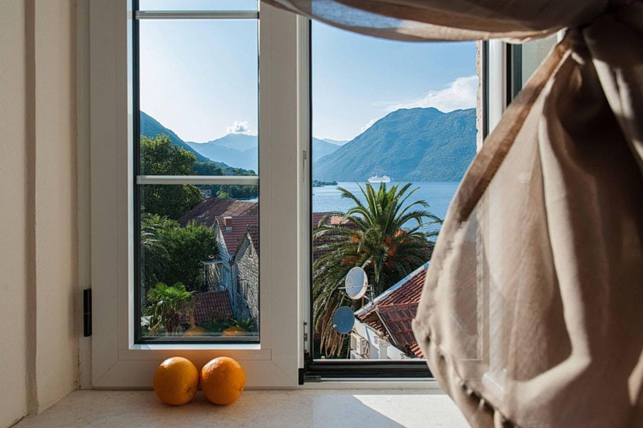 Квартира в Прчани, Черногория, 54 м² - фото 2