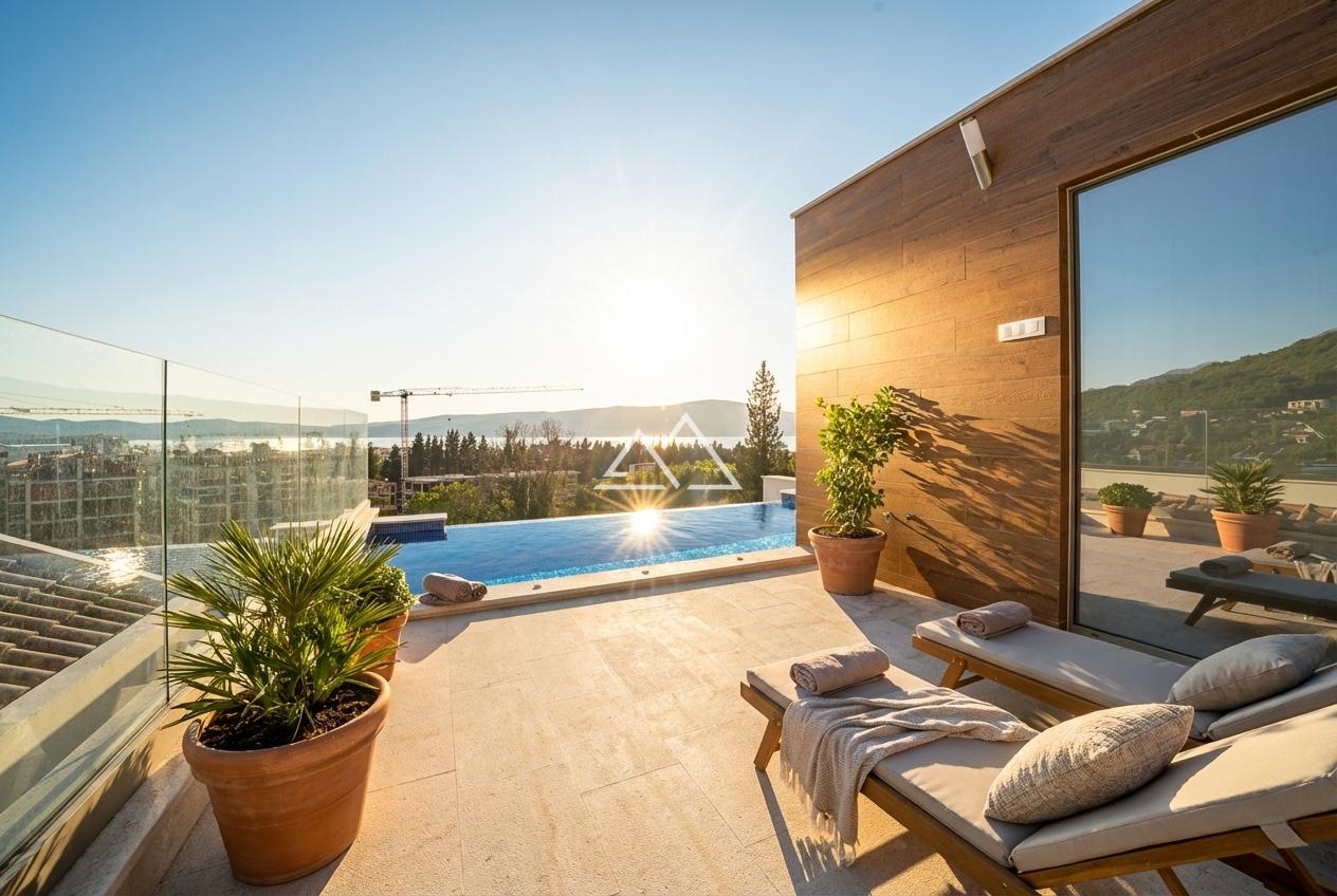 Вилла в Тивате, Черногория, 286 м² - фото 1