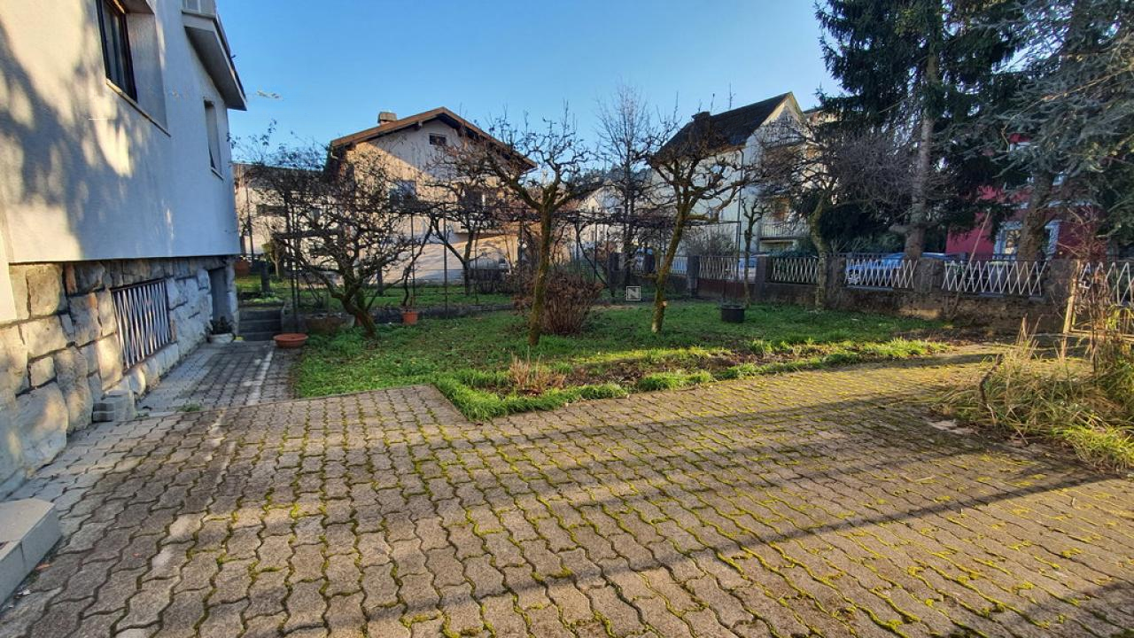 Земля в Любляне, Словения, 587 м² - фото 1