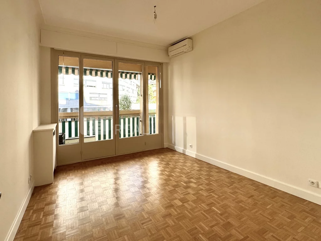 Квартира в Сен-Романе, Монако, 92 м² - фото 1