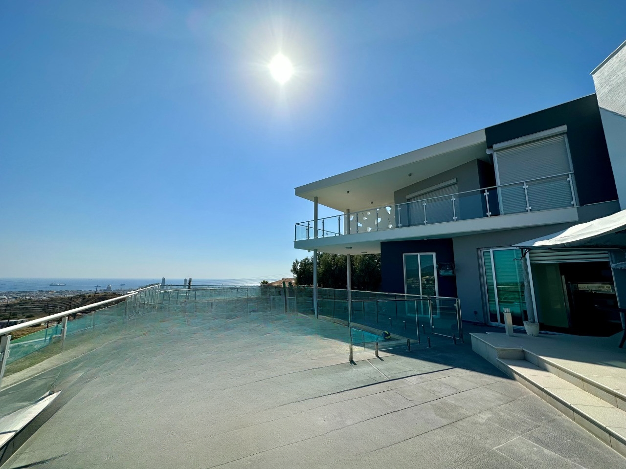 Квартира в Айос-Атанасиосе, Кипр, 450 м² - фото 1