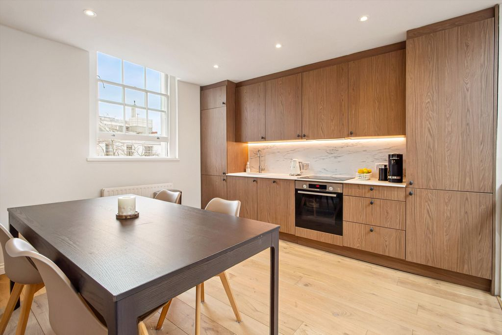 Квартира в Лондоне, Великобритания, 85 м² - фото 1