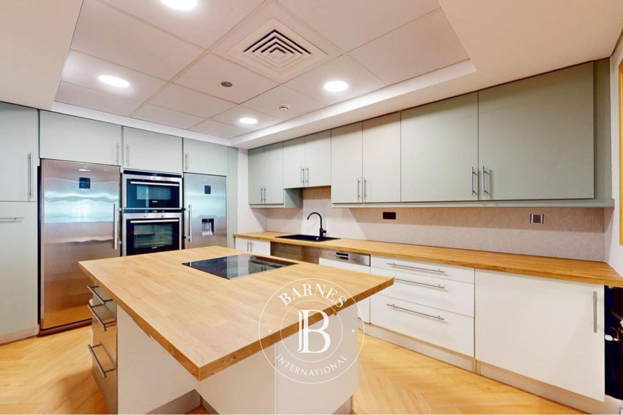 Квартира в Дубае, ОАЭ, 185.2 м² - фото 2