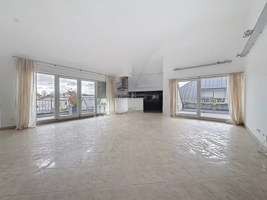 Квартира в Люксембурге, Люксембург, 135 м² - фото 2