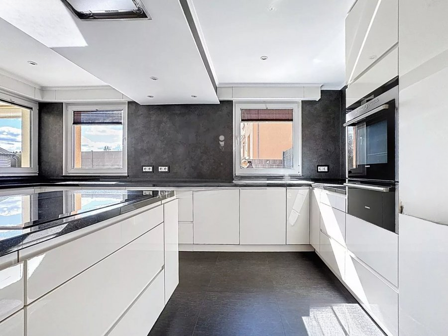 Квартира в Люксембурге, Люксембург, 82 м² - фото 2