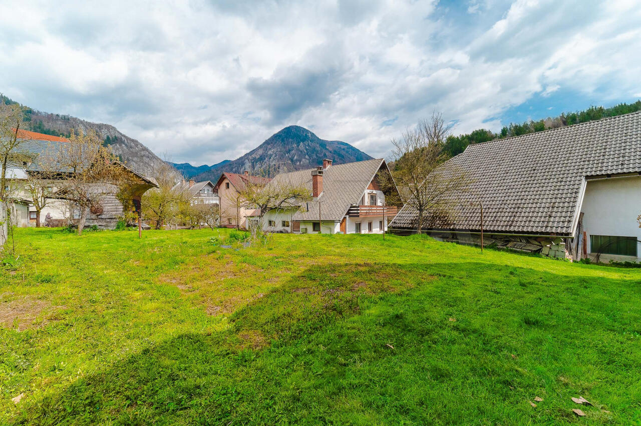 Земля в Радовлице, Словения, 2 096 м² - фото 2