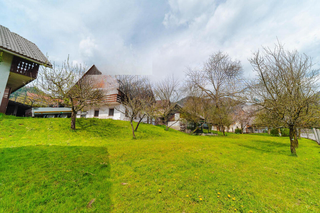 Земля в Радовлице, Словения, 2 096 м² - фото 3