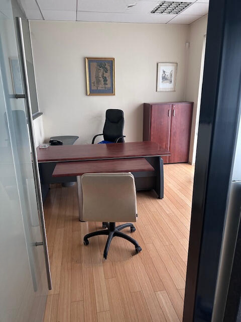 Офис в Любляне, Словения, 60 м² - фото 5