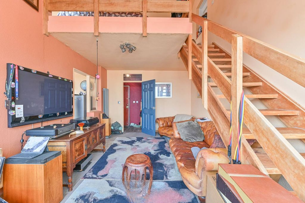 Квартира в Лондоне, Великобритания, 32 м² - фото 8